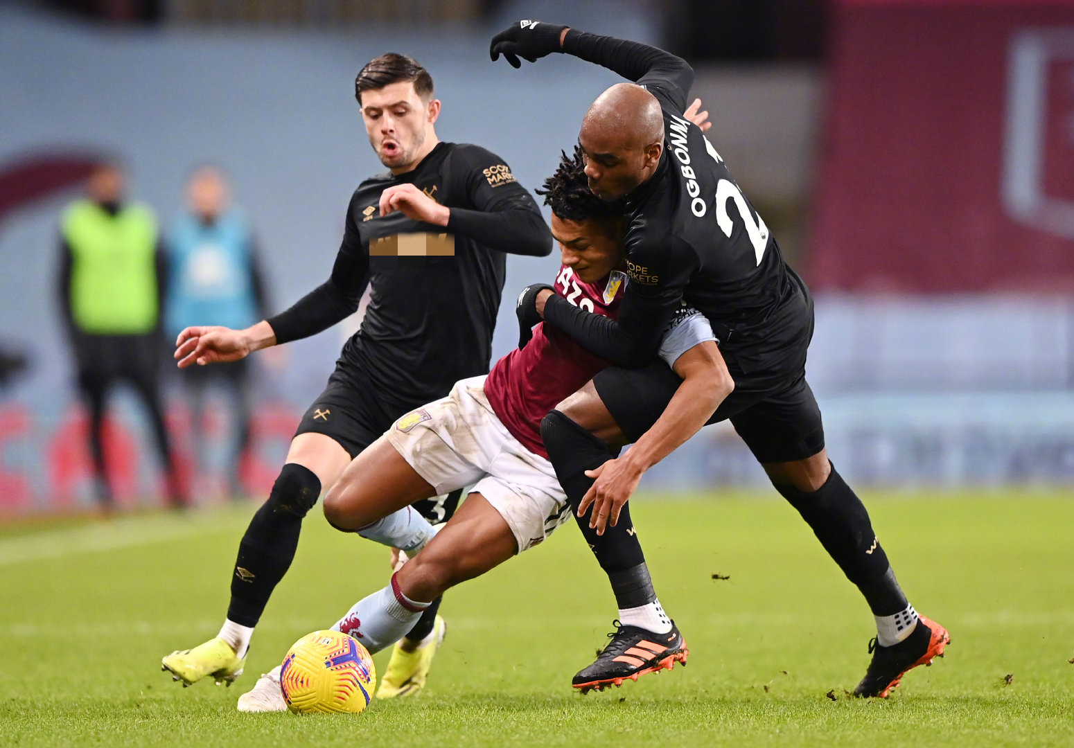 他对个人发 他对个人发