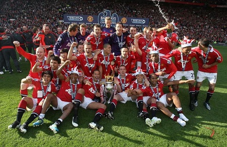 并从中揭示 并从中揭示